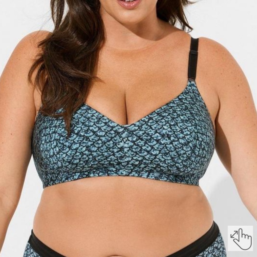 NWT Torrid Dream Wire Free 42H